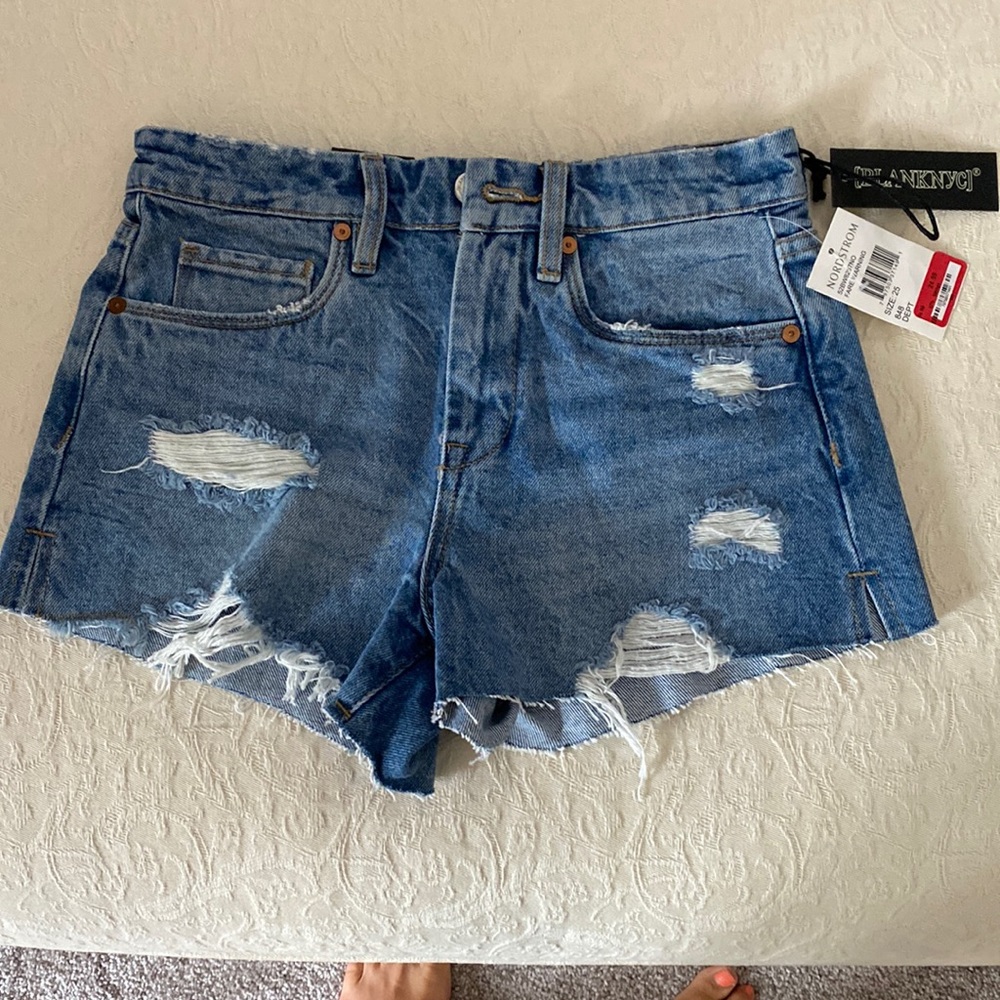 BlankNYC The Barrow Vintage High-Rise Shorts.  Size 25